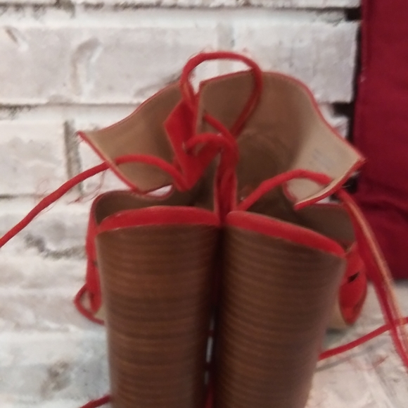 Shoes - Picture 3 of 3